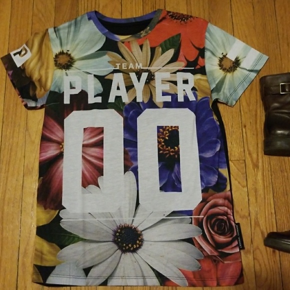 Criminal Damage floral tee - Picture 2 of 6